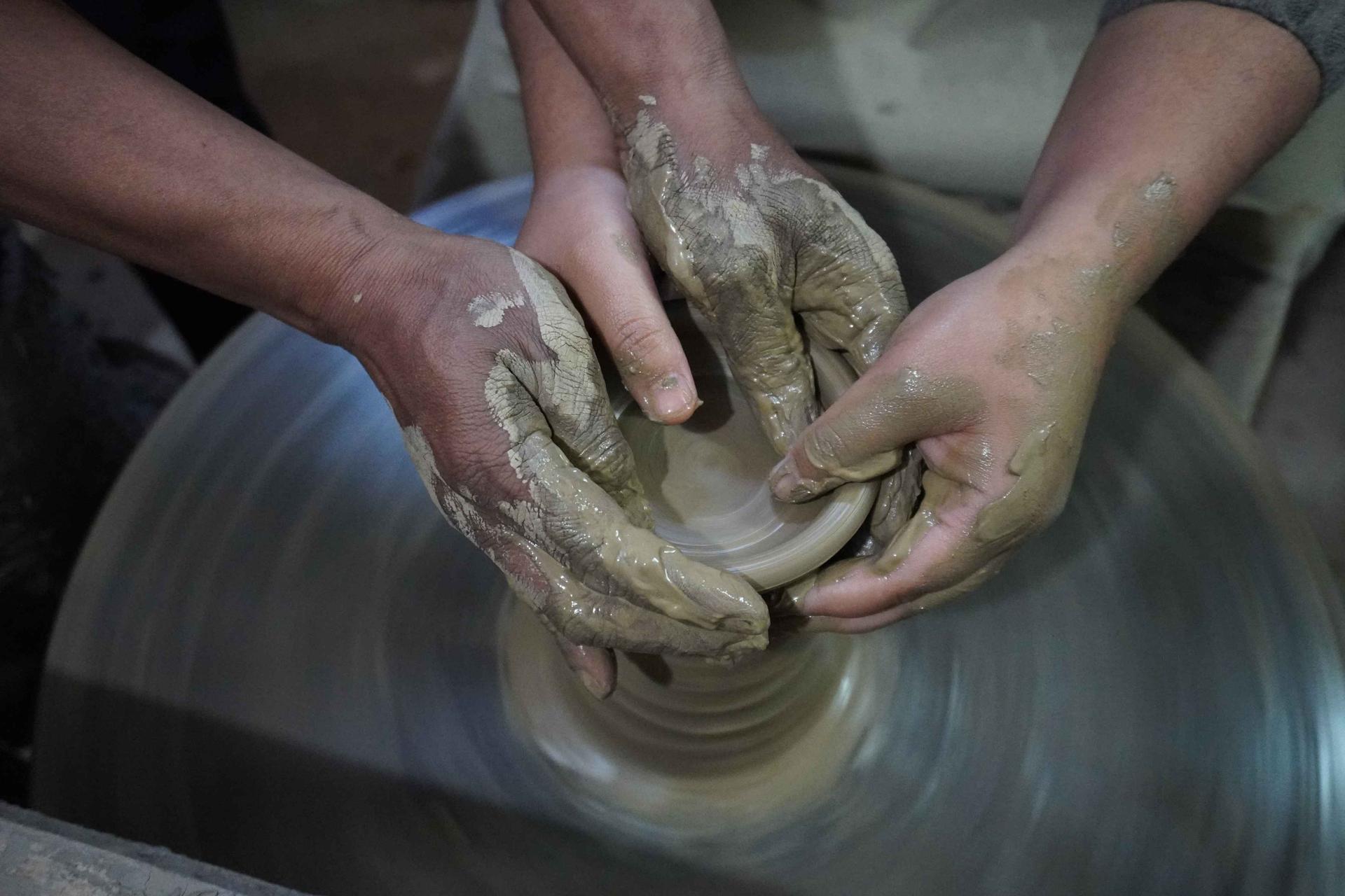 Craft Pottery in Thimi